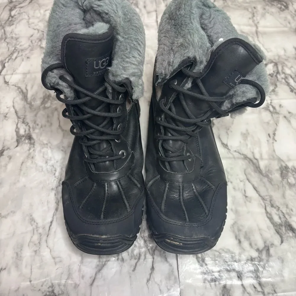 UGG Adirondack Boots snowshoes winter boots size 9.5 black grey faux fur lined